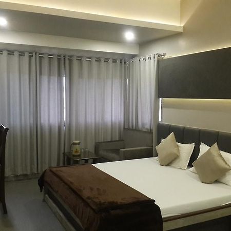 Hotel Oasis Mumbai Exteriör bild