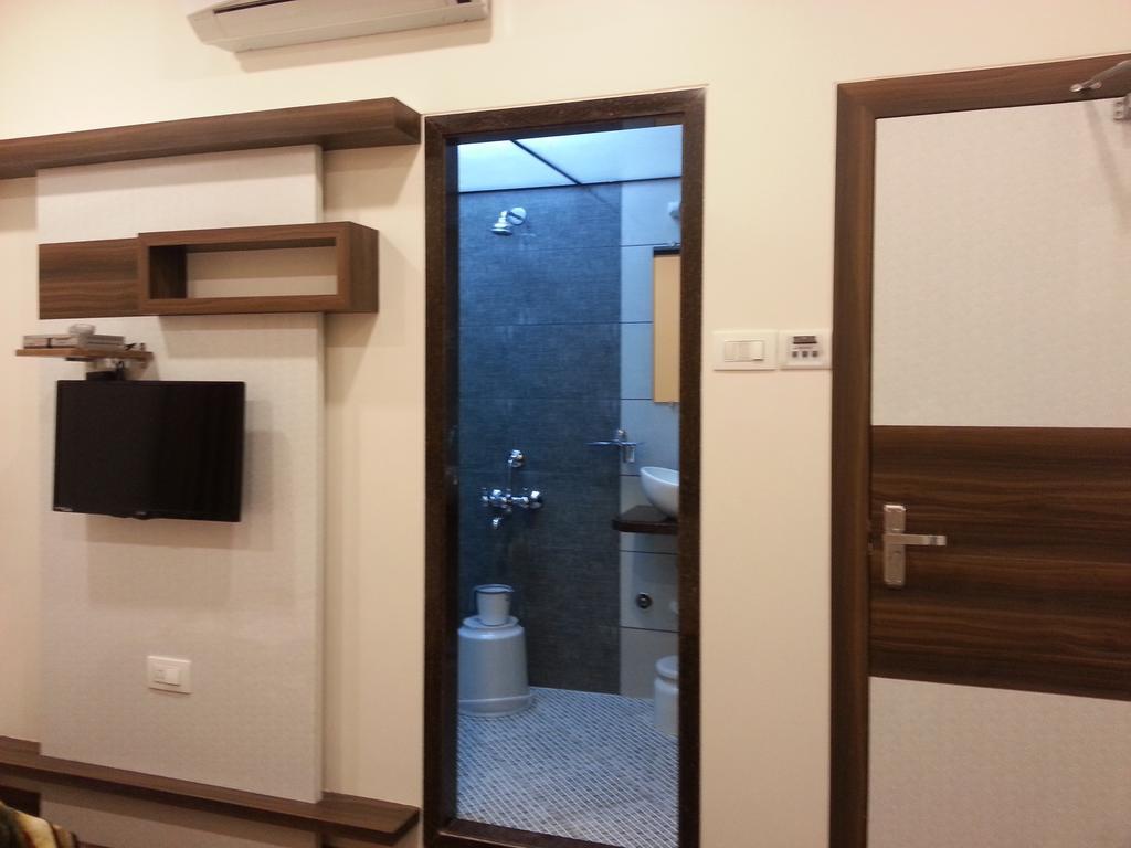 Hotel Oasis Mumbai Exteriör bild