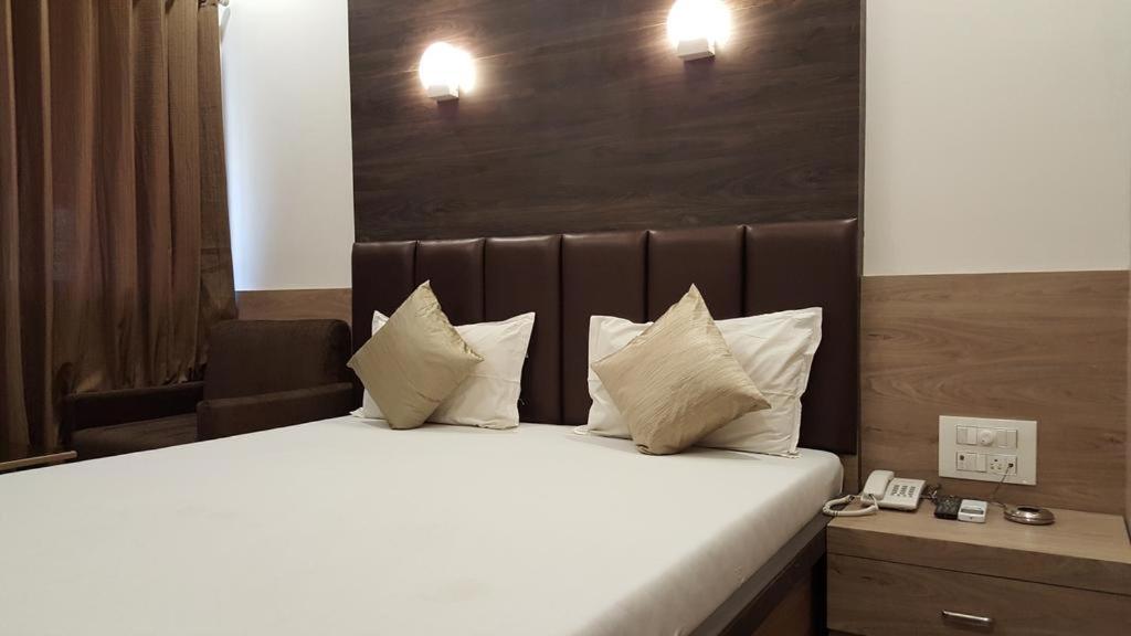 Hotel Oasis Mumbai Exteriör bild