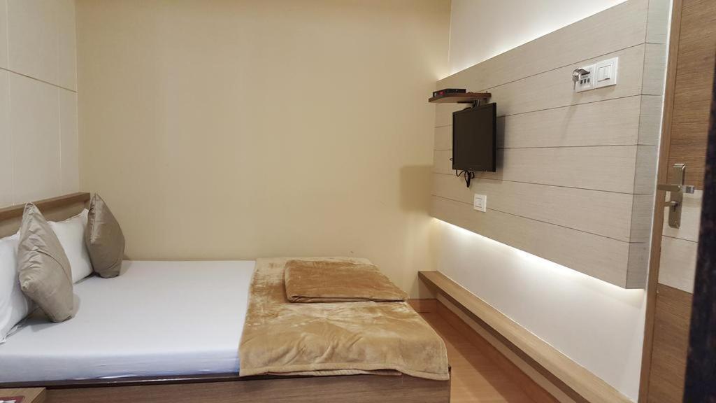 Hotel Oasis Mumbai Exteriör bild